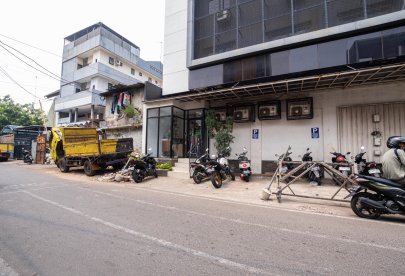 Kost Dwiwarna Kelowna House Tipe A Near Masjid Istiqlal