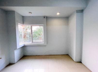 Kontrakan unfurnished 2 lantai Jakarta Barat / karang tengah / Puri Indah / Green Lake City / Meruya