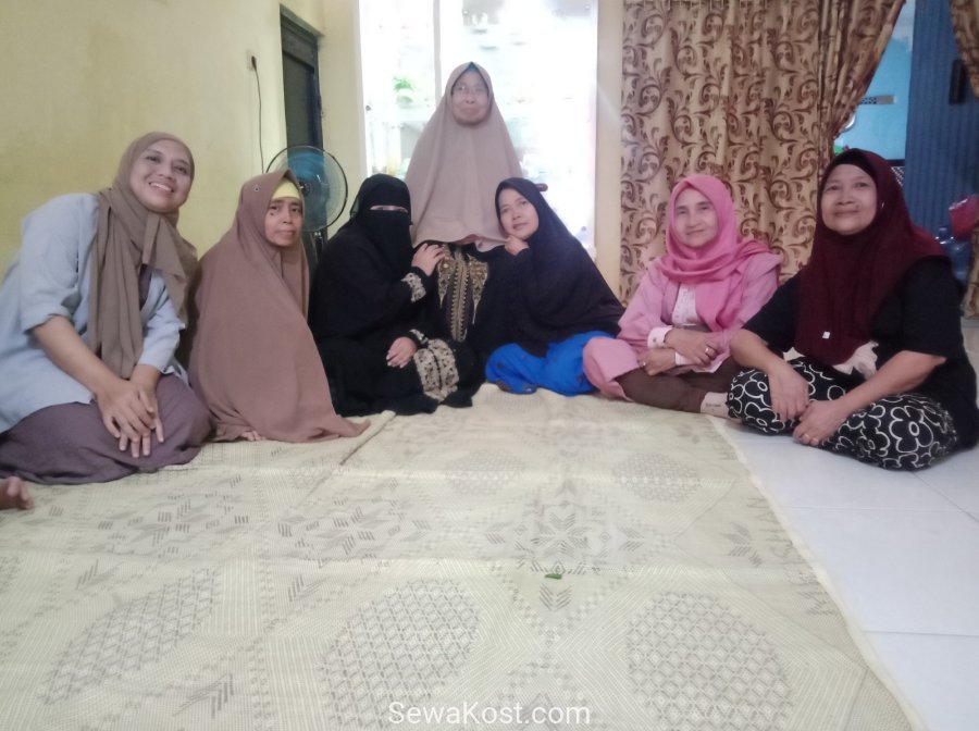 Kost muslimah full Furnished Ac Non Ac Bisa Bedua Harga sam - Kost ...