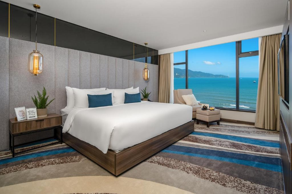 khách sạn 4 sao ở đà nẵng Khách Sạn Minh Toàn SAFI Ocean