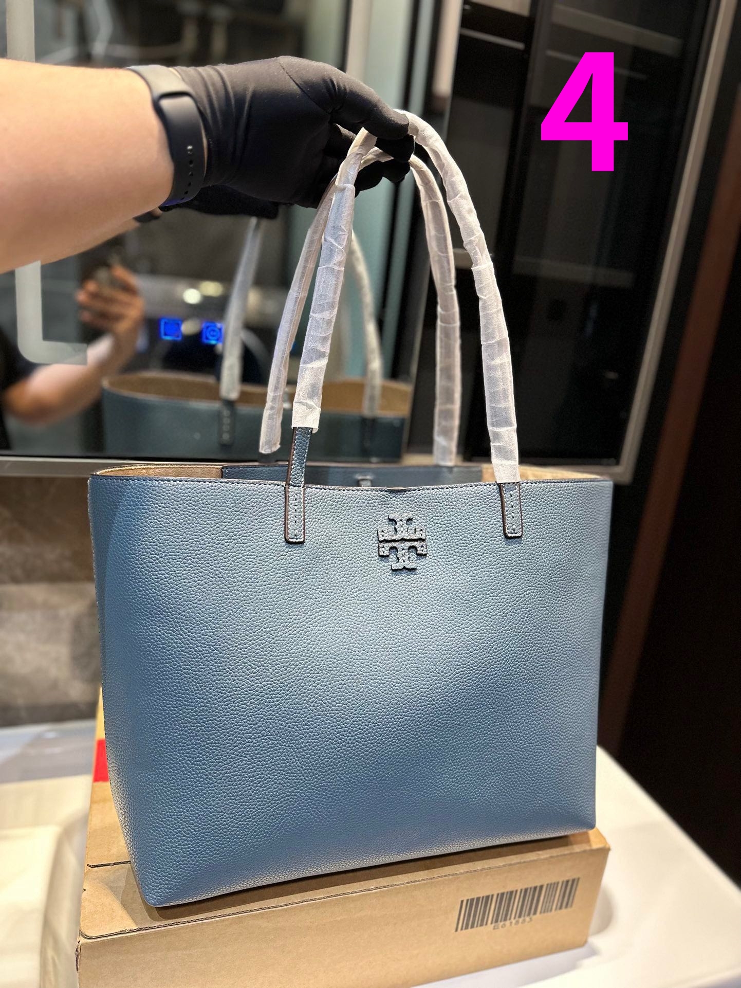 23213-TORY BURCH-485 gallery