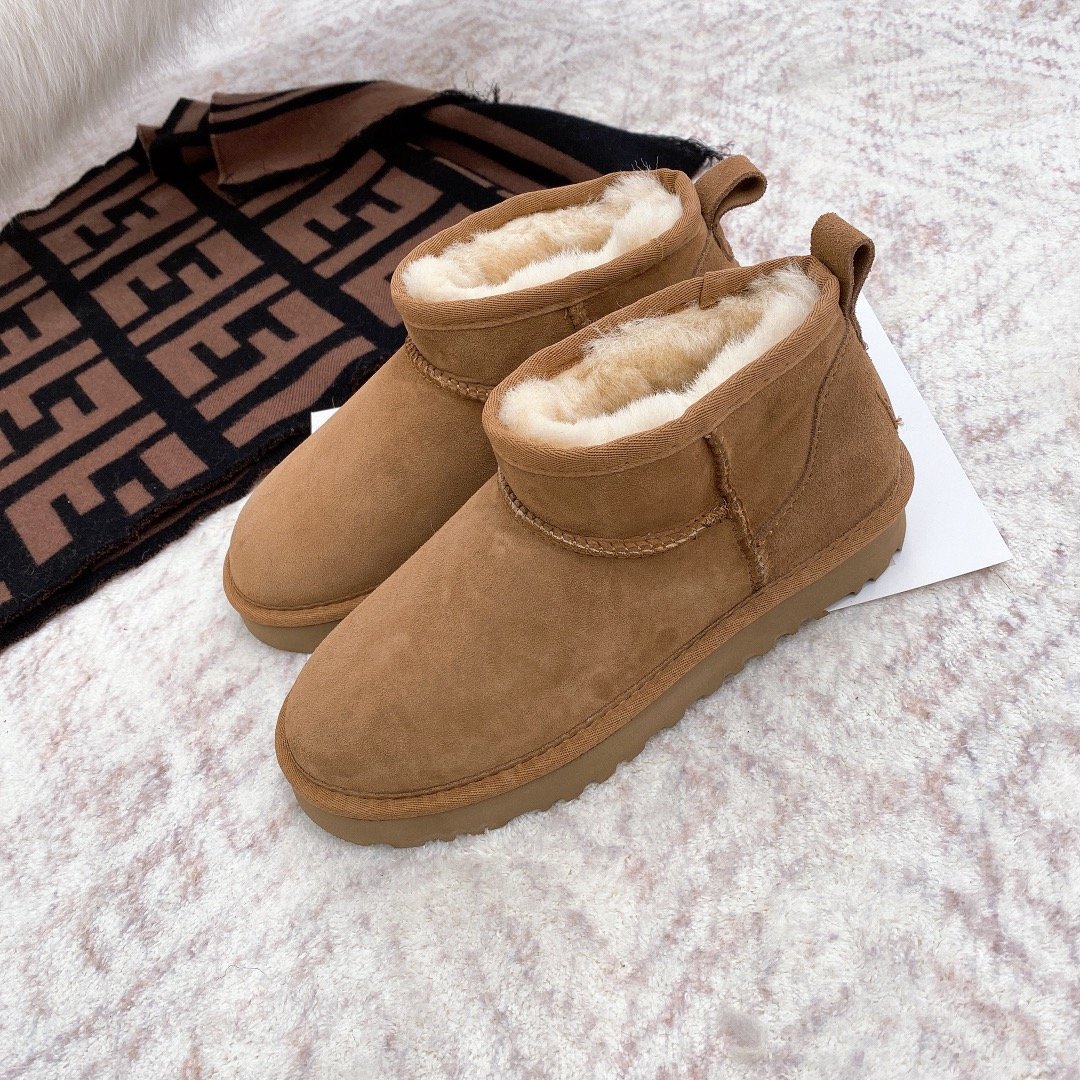 279-8682-T  36.66$ UGG gallery