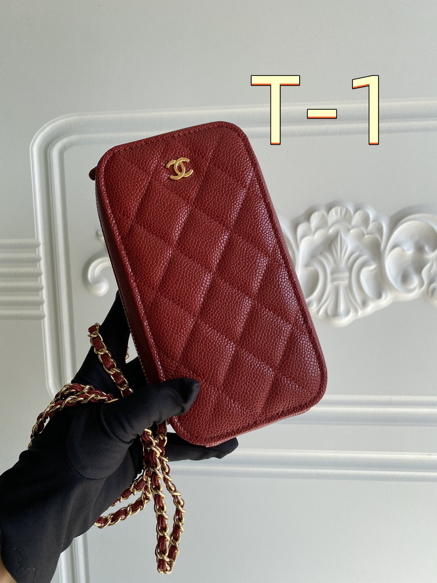 285-8724-T  Chanel  46.99$ gallery