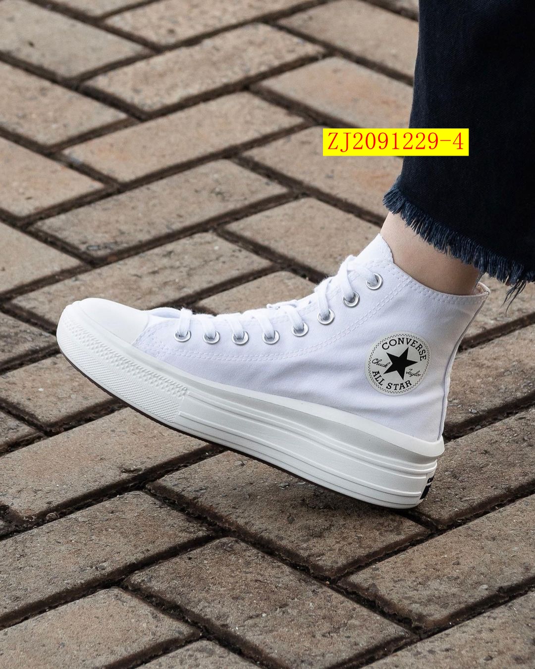 39.99$ Converse  code 351-6237-R gallery