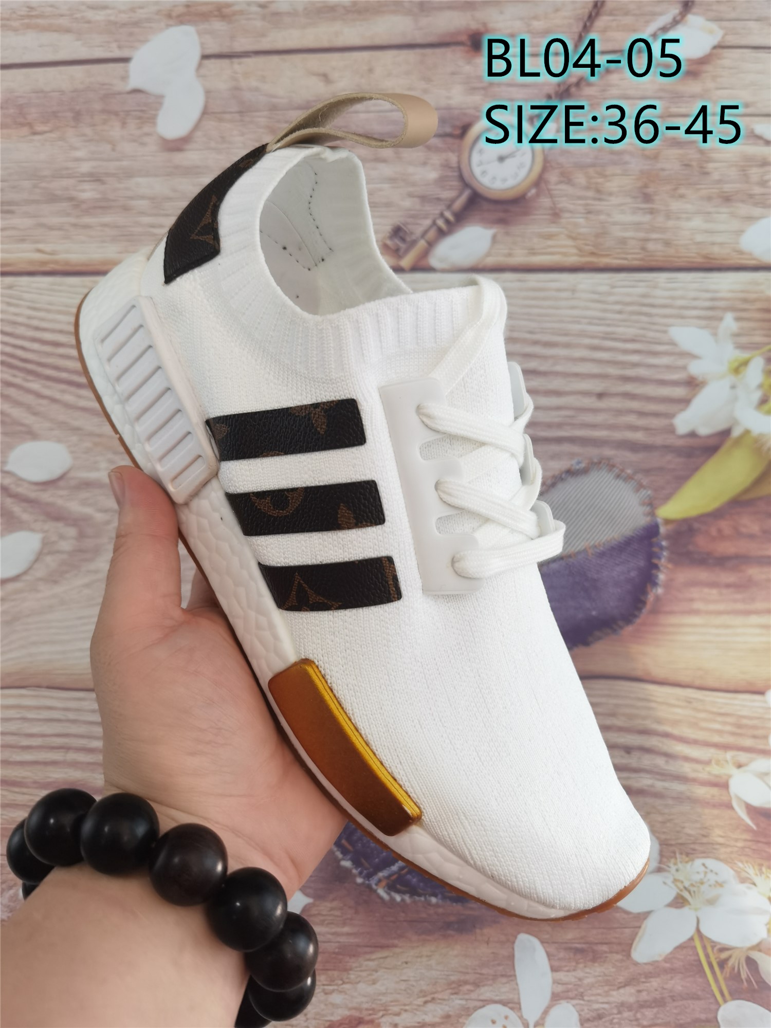 42.21$ adidas 编号351-2729 -R gallery