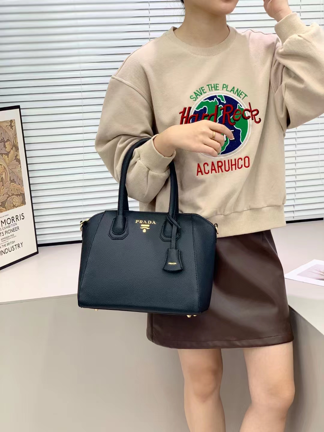 46.82$ Prada    code  404-6365-R gallery