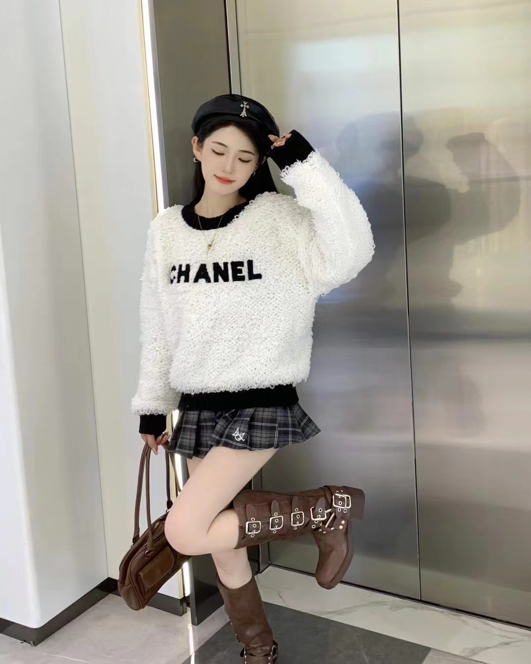 49.9-chanel     9904-T gallery