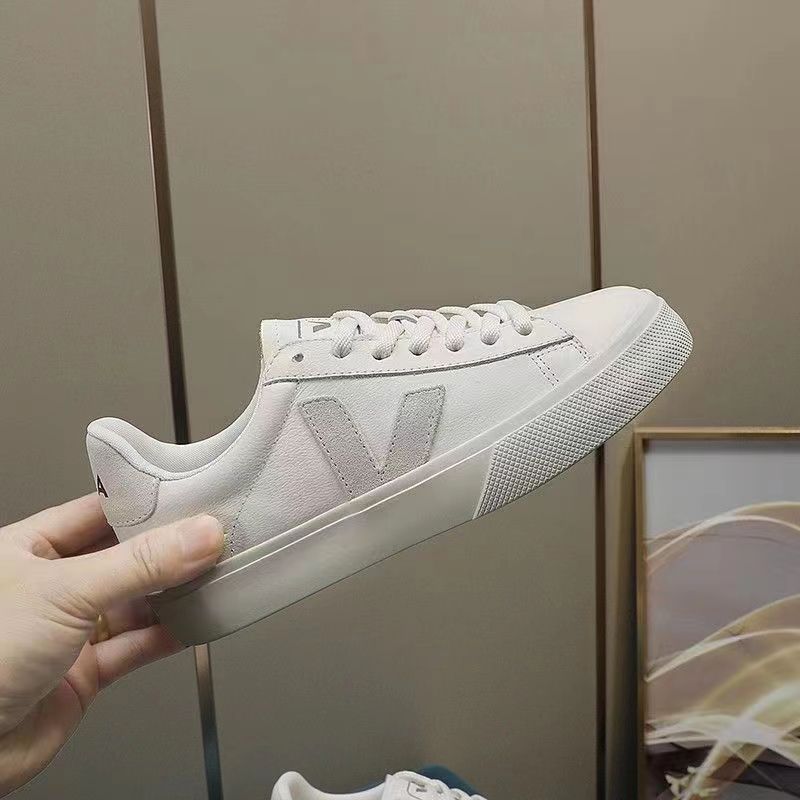 51.33$ VEJA     code 351-6808-R gallery