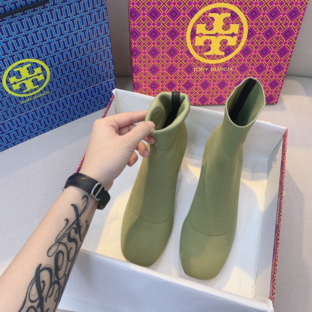 8636-T   46.79$ TORY  BURCH gallery