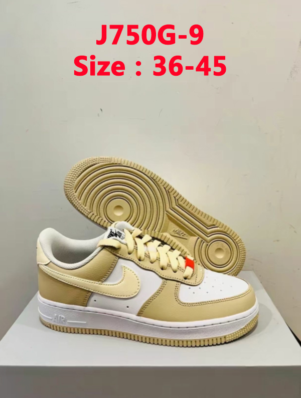 8678-T   43.66$ NIKE gallery