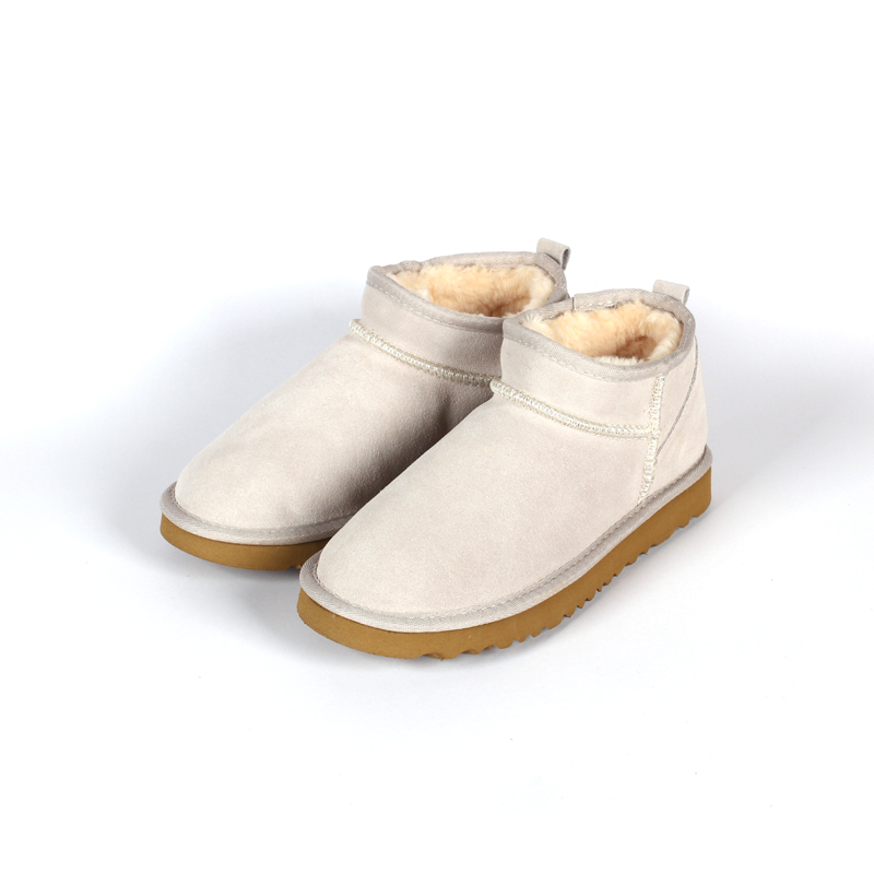 8788-T    29.51$UGG gallery