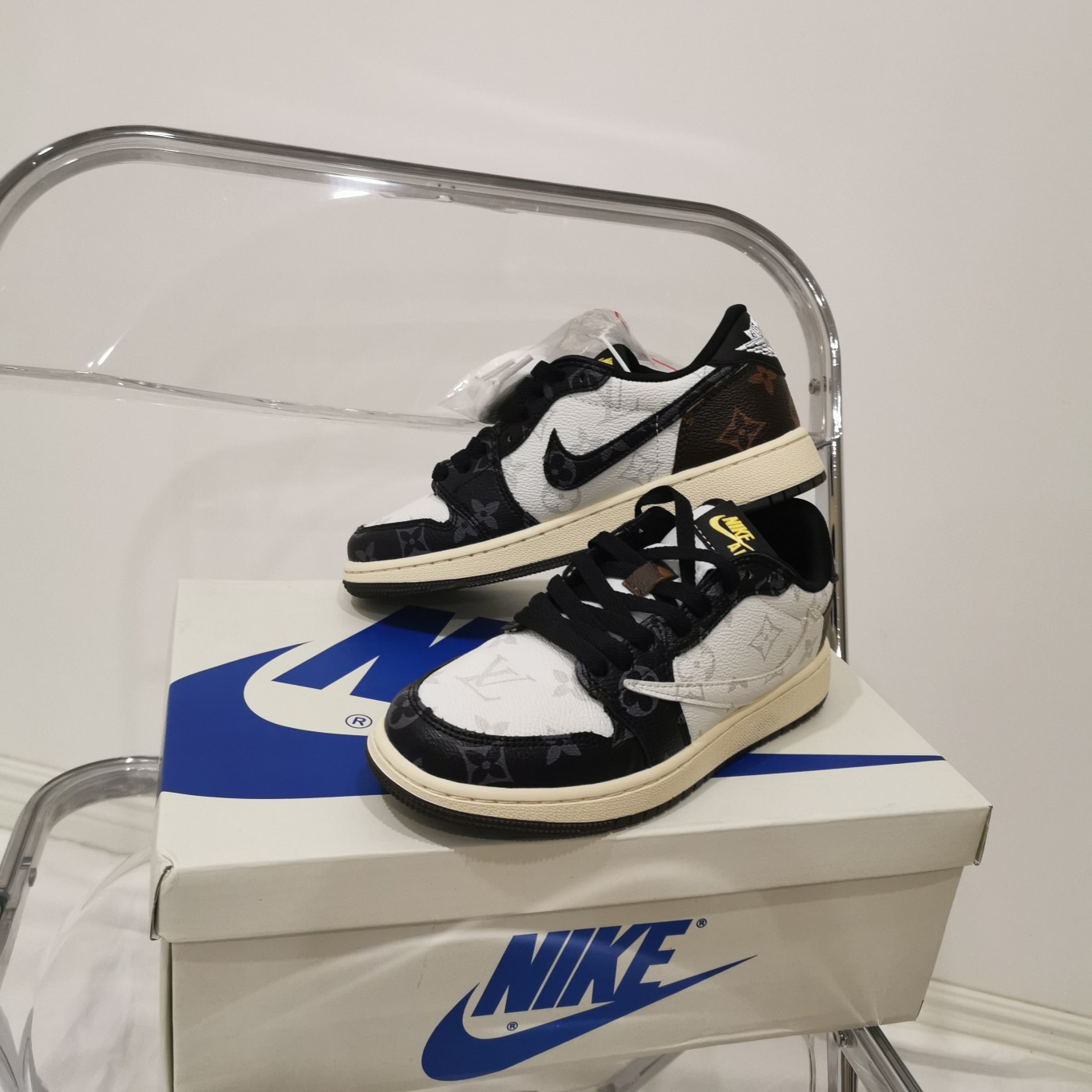 8971-T     NIKE-46.98$ gallery