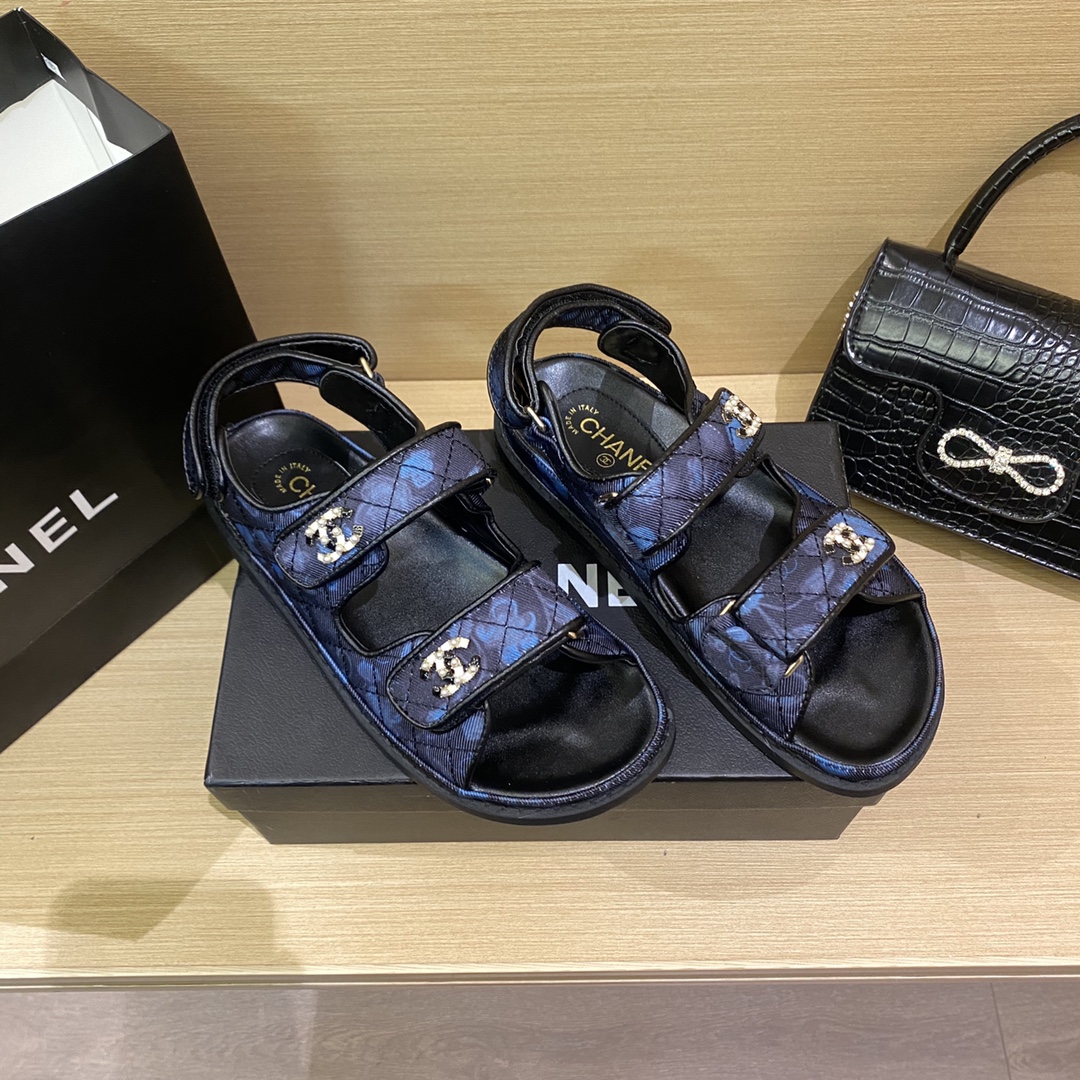 9059-T     Chanel-VX3-49.98 gallery