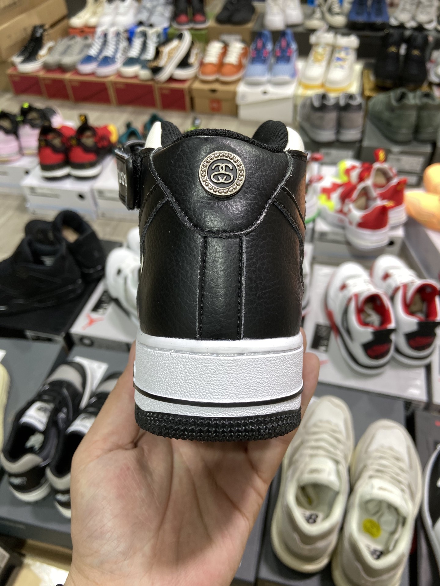 Air Jordan $85 gallery