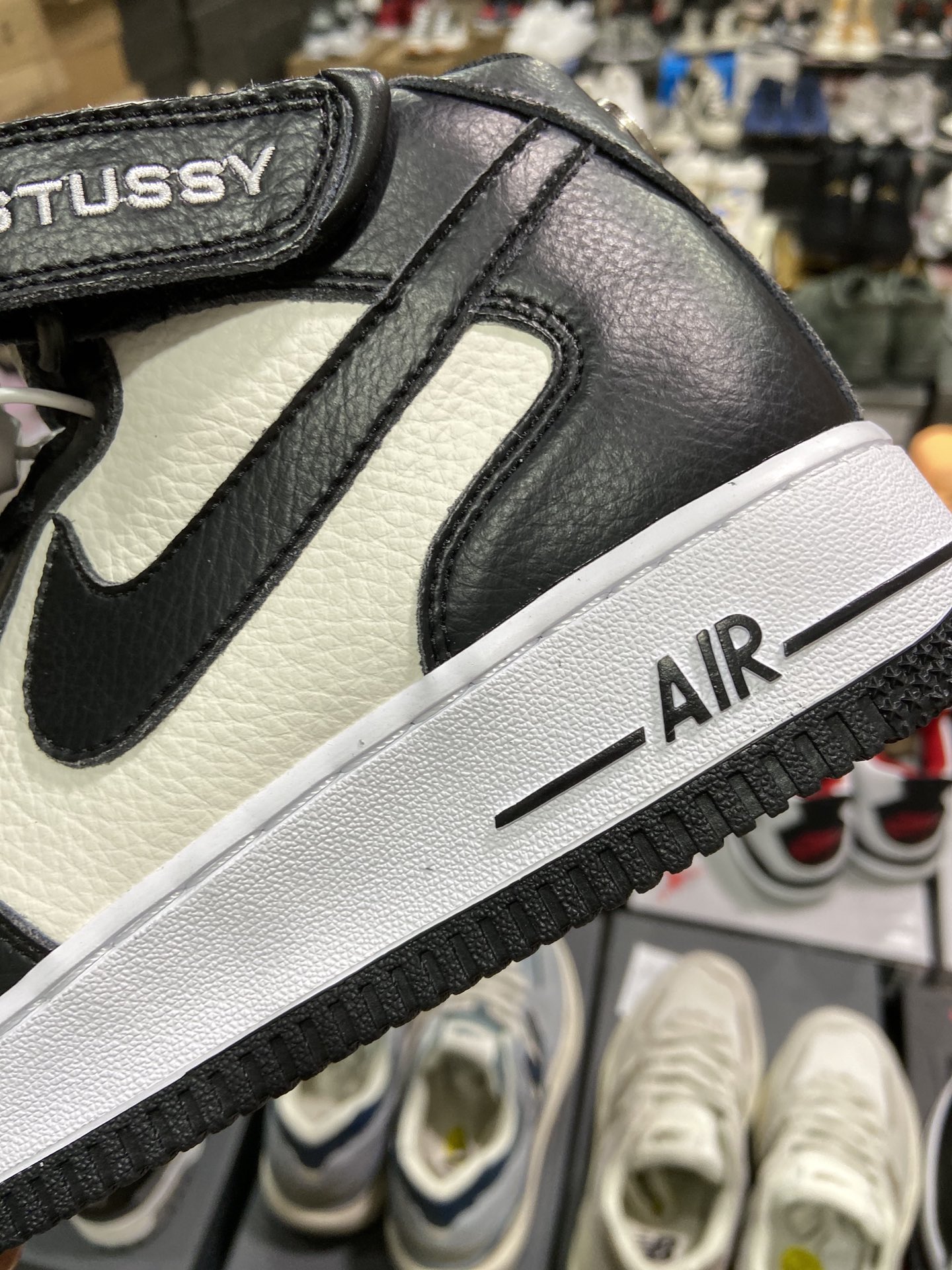 Air Jordan $85 gallery