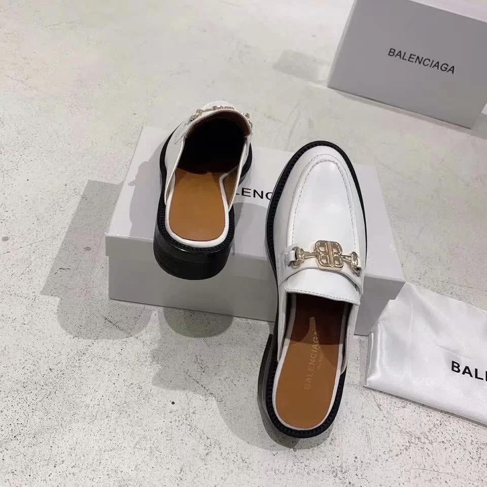 BALENCIAGA $81 gallery