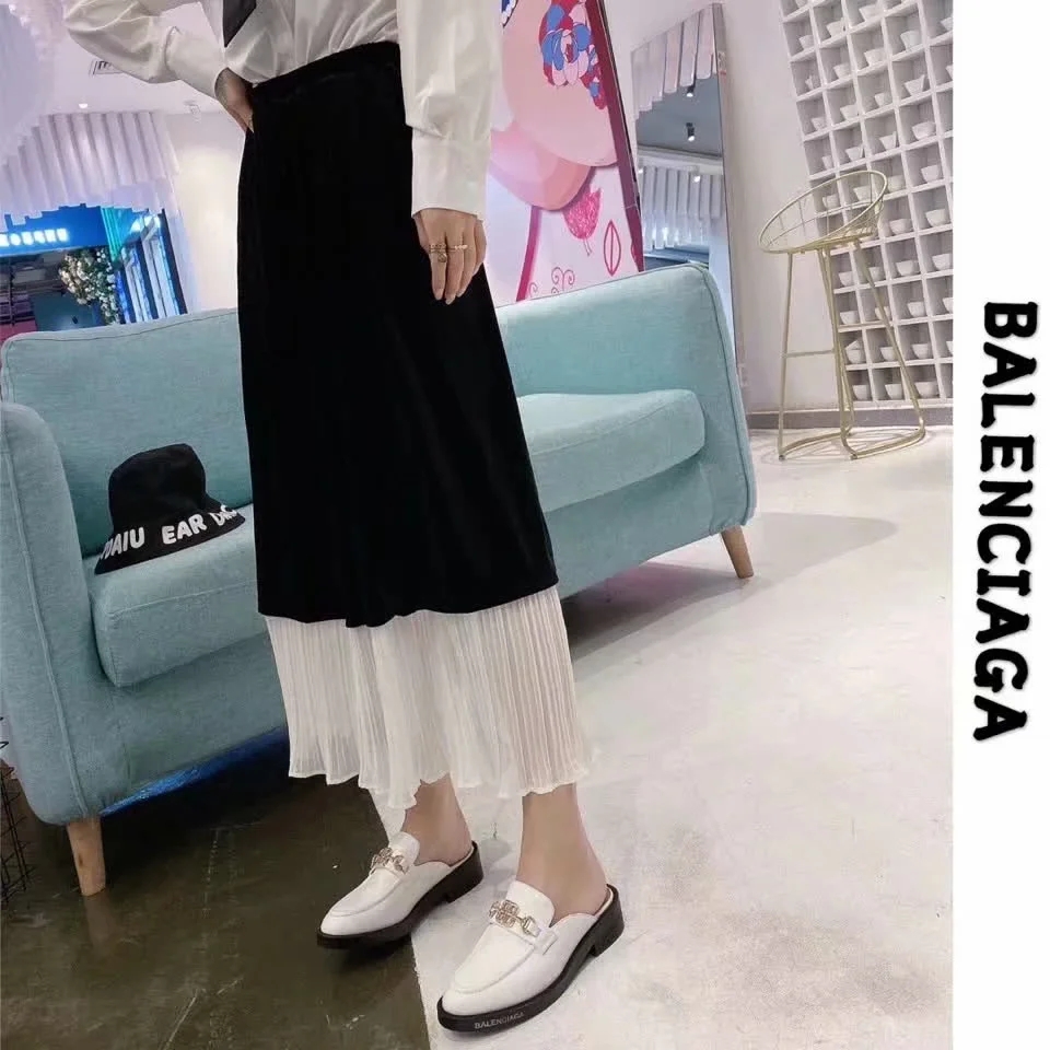 BALENCIAGA $81 gallery