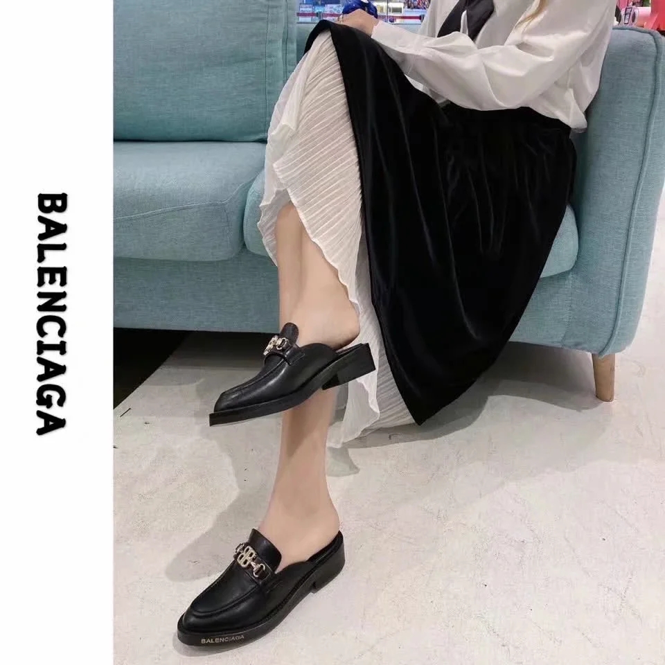 BALENCIAGA $81 gallery