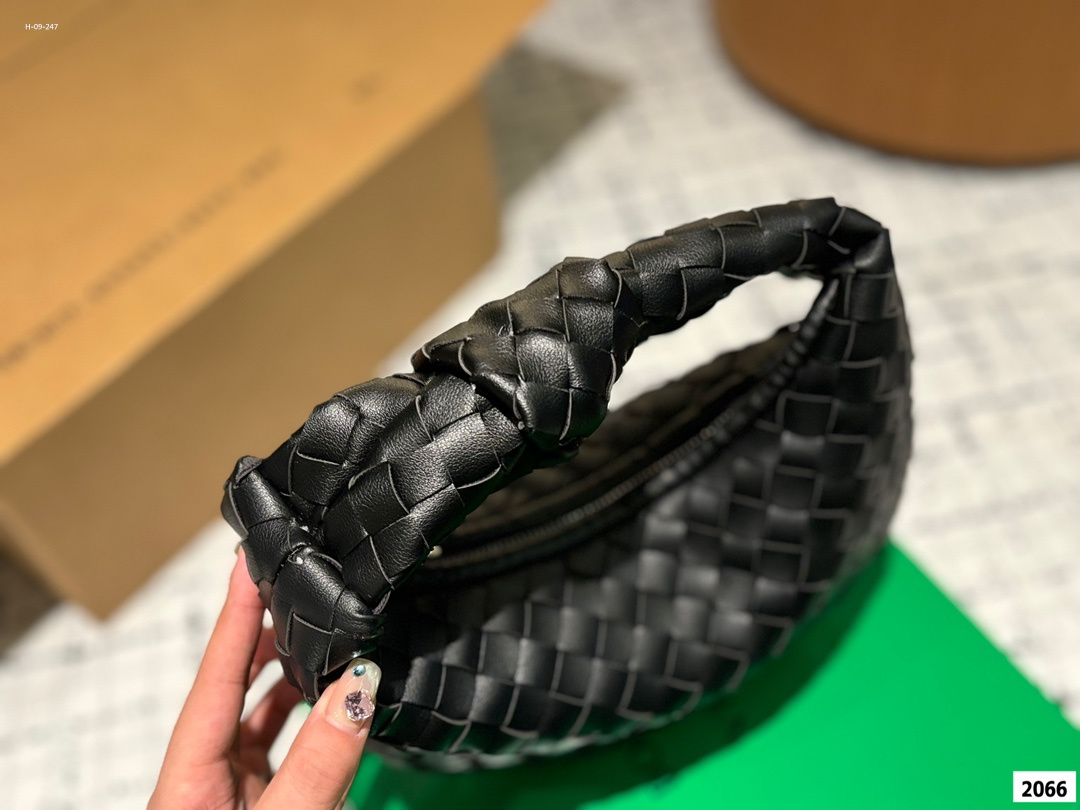 BOTTEGA VENETA $66 gallery