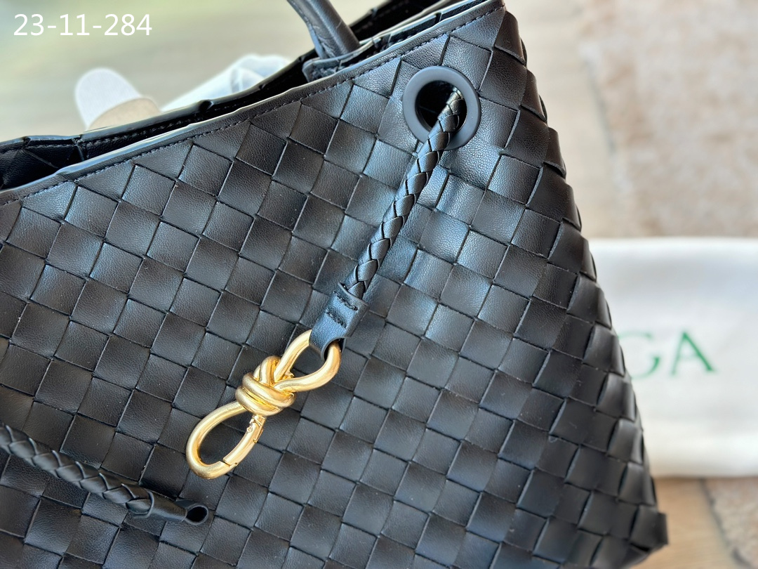 BOTTEGA VENETA $86 gallery