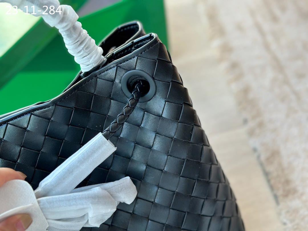 BOTTEGA VENETA $86 gallery