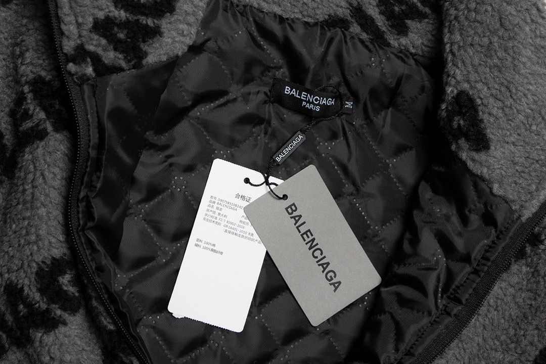 Balenciaga $89 gallery