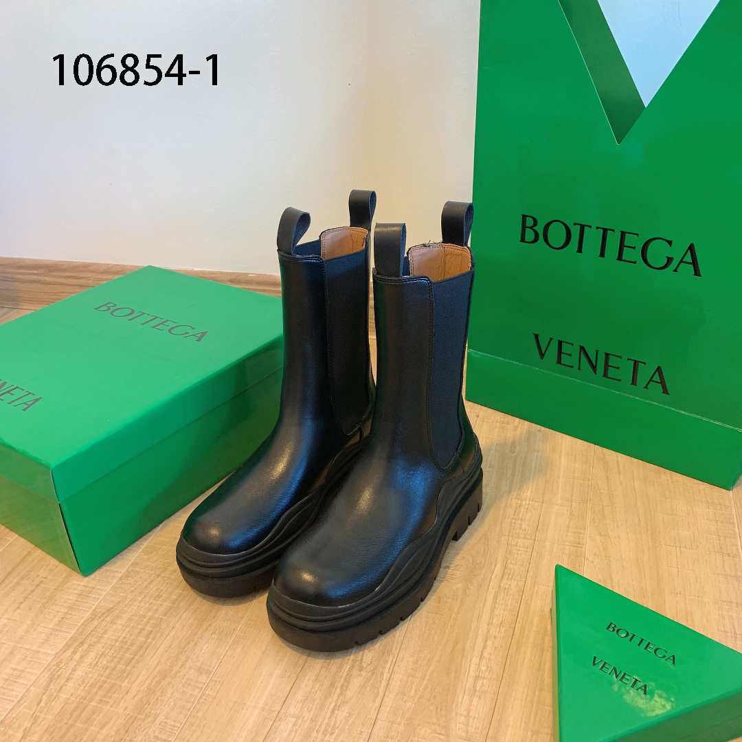 Bottega Venet $82 gallery