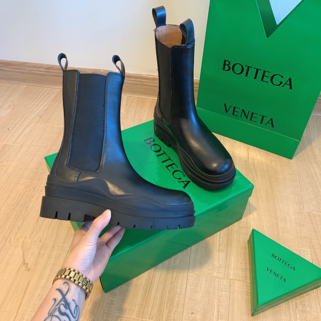 Bottega Venet $82 gallery