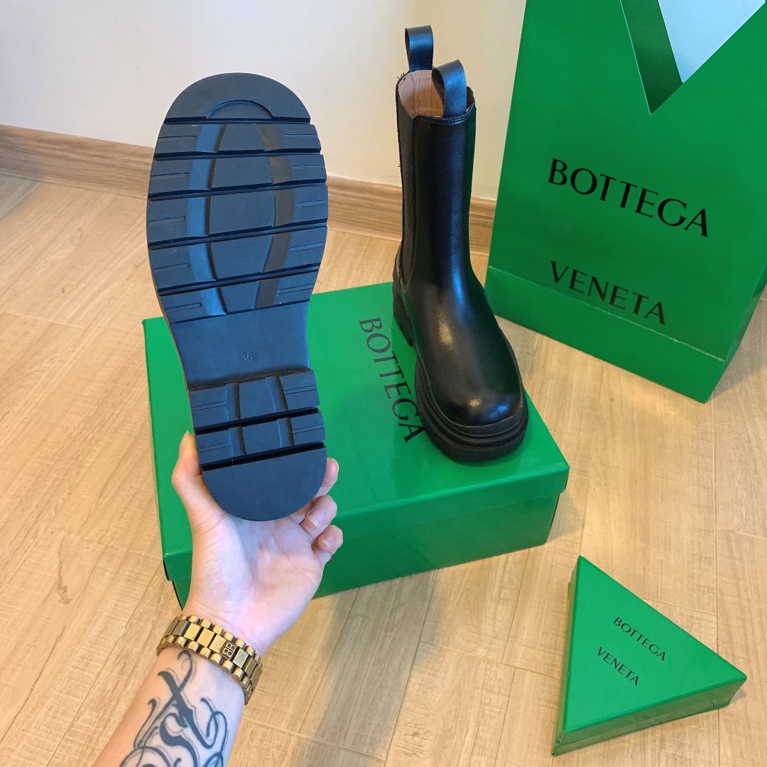 Bottega Venet $82 gallery