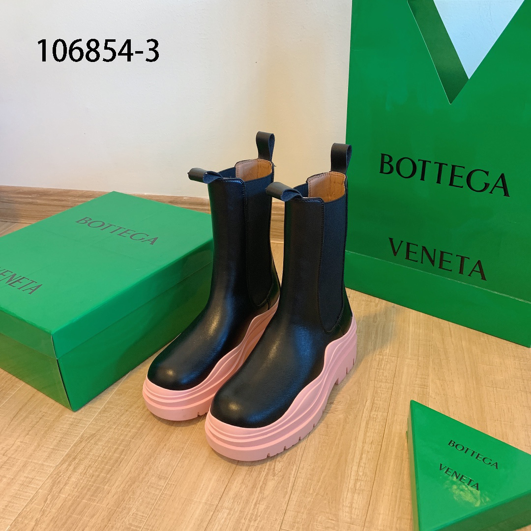 Bottega Venet $82 gallery