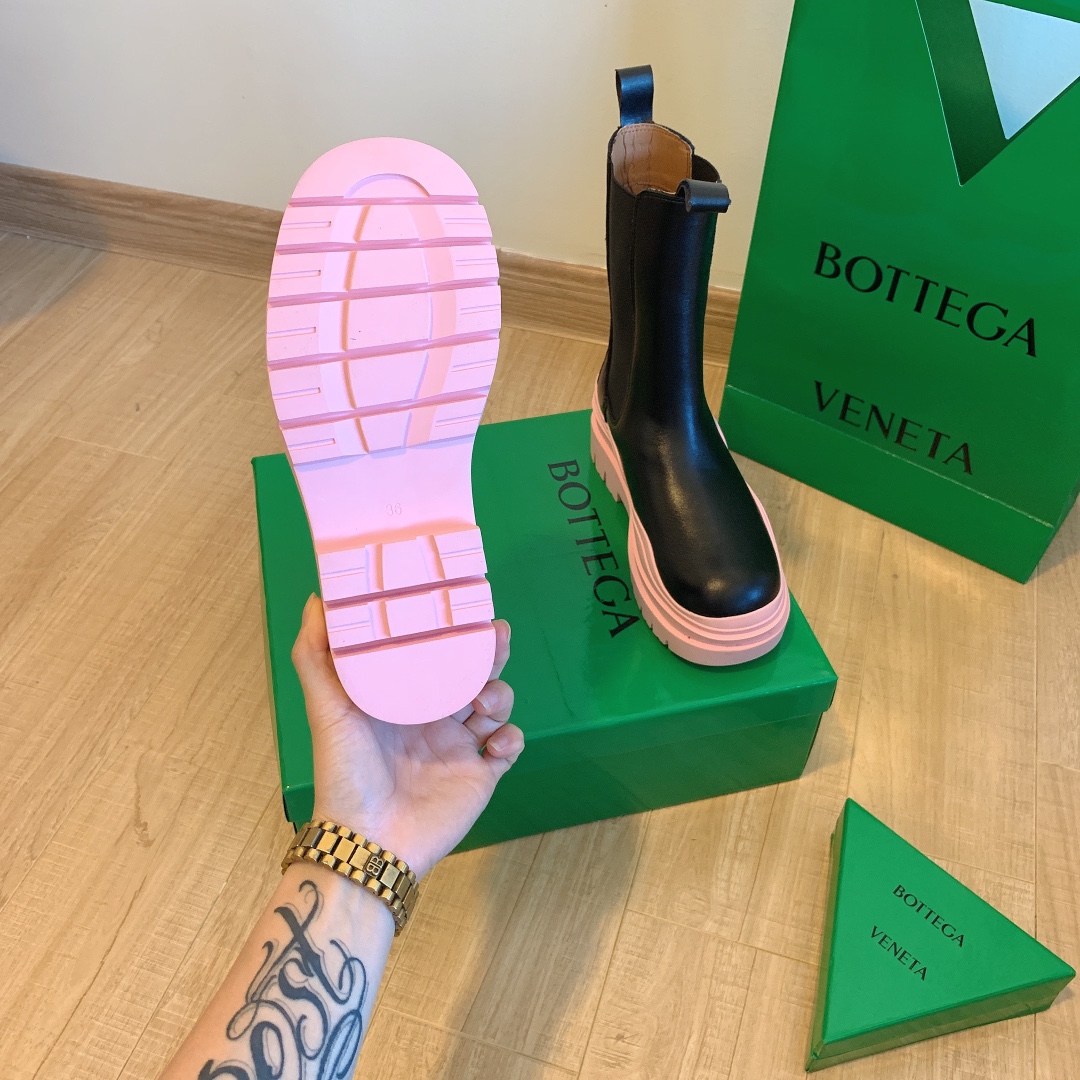 Bottega Venet $82 gallery