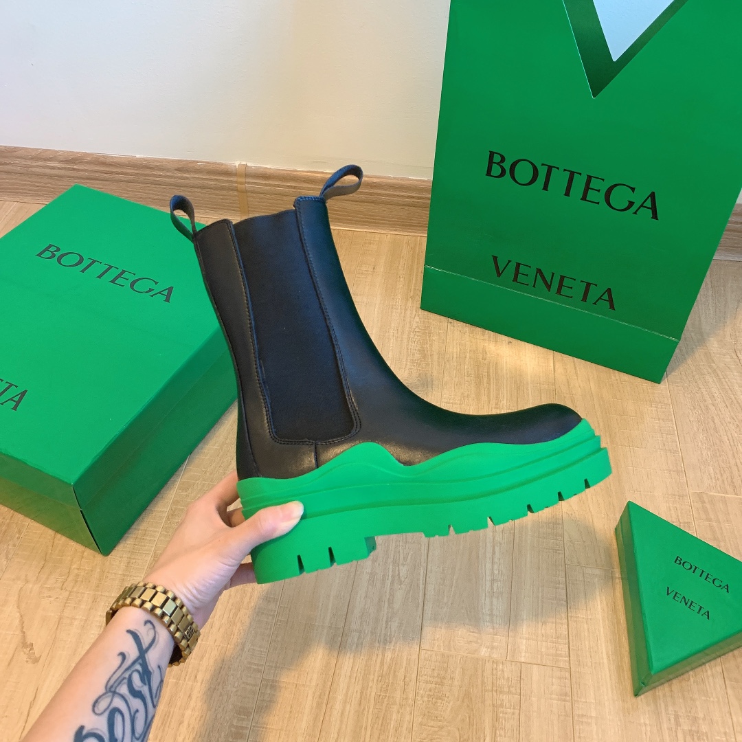 Bottega Venet $82 gallery