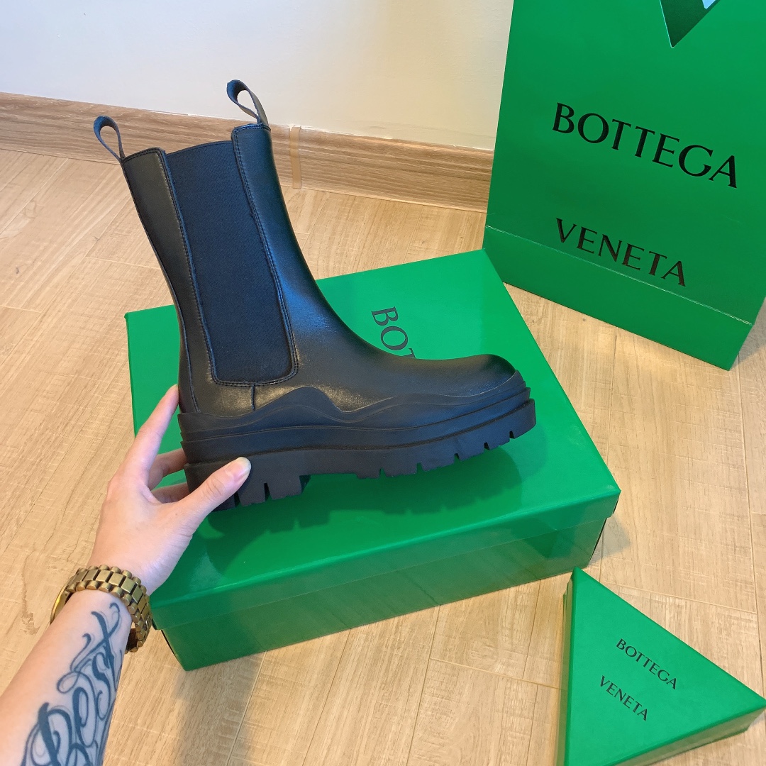 Bottega Venet $82 gallery