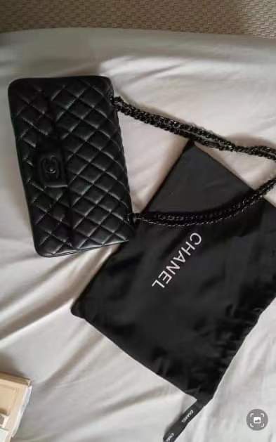 CHANEL  50.97$     CODE 306-7066-R gallery