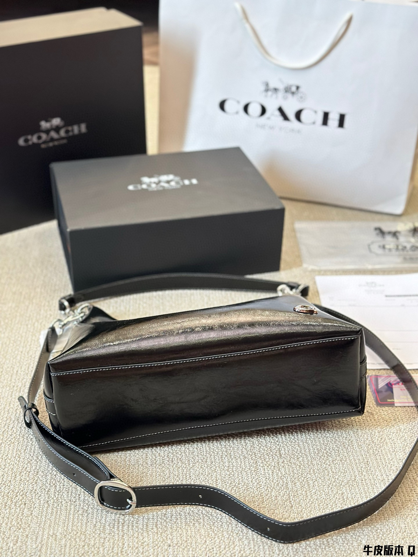 Coach  60.76$    CODE 306-7023-R gallery