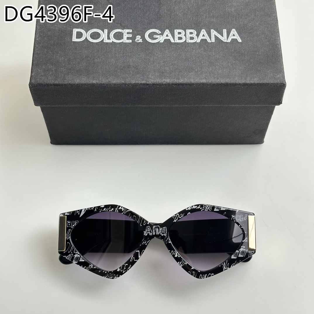 D&G $55 gallery