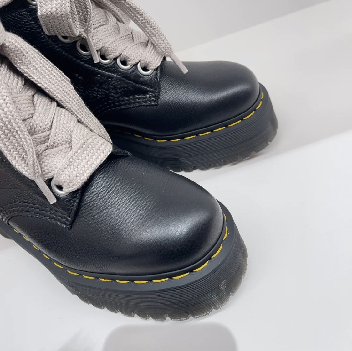 Dr.martens  53.05$    code  244-6819-R gallery