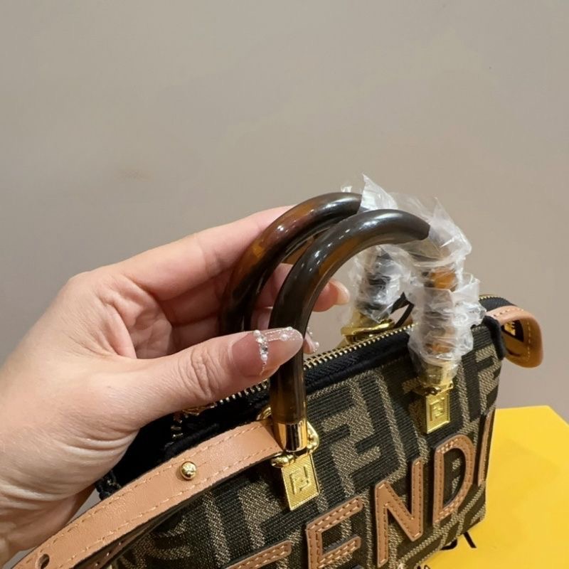 FENDI 55$    10342-T gallery