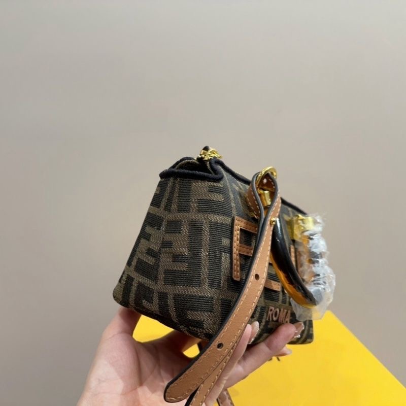 FENDI 55$    10342-T gallery