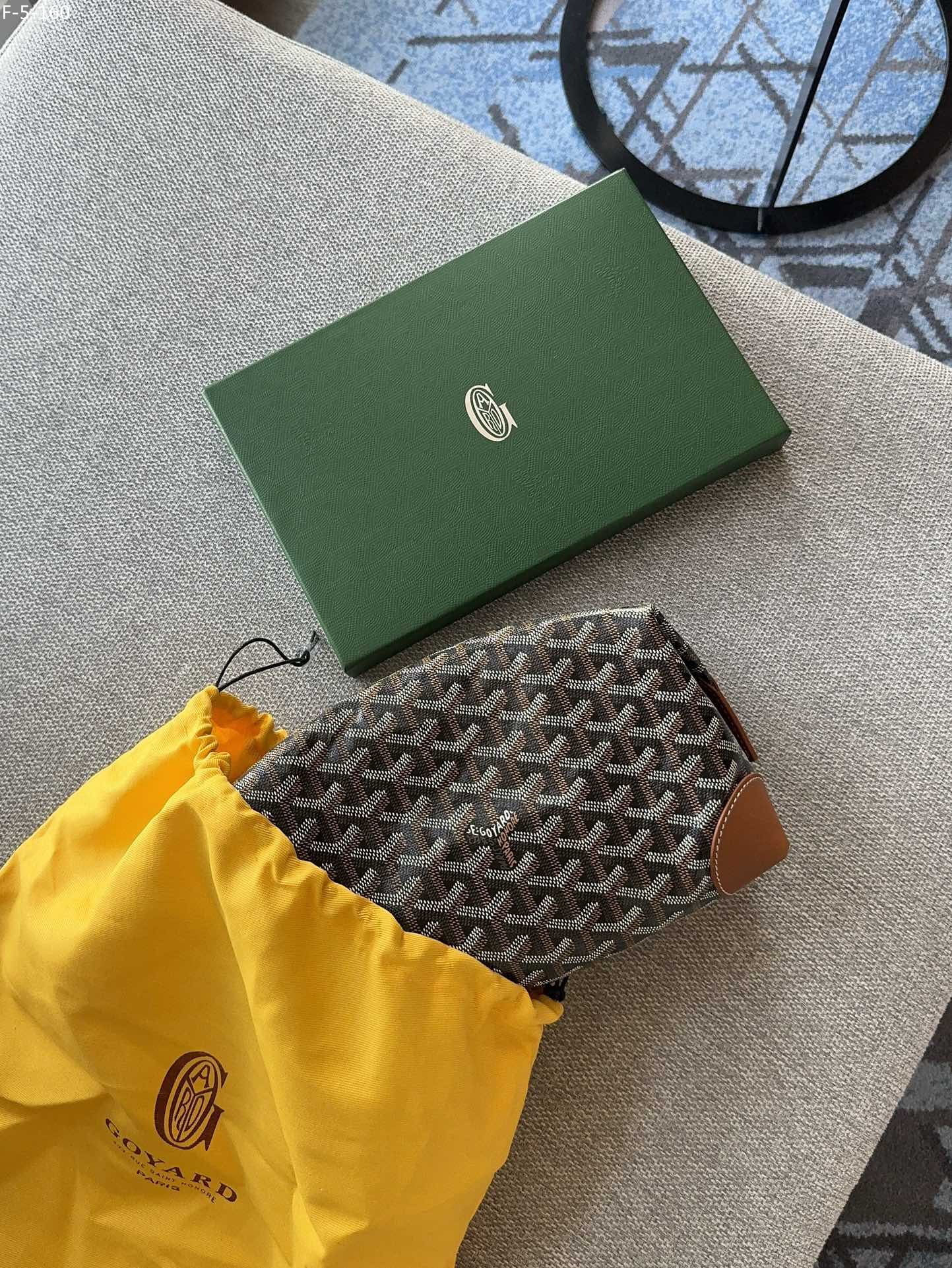 GOYARD $70 gallery