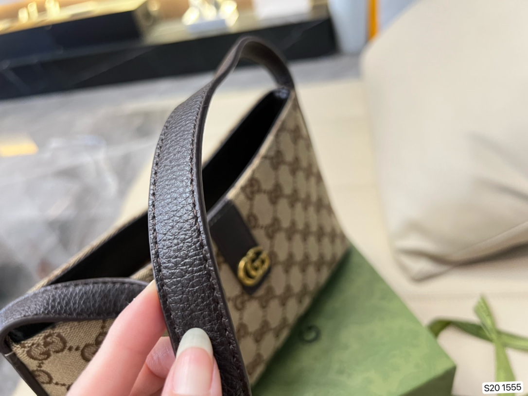 GUCCI 59.99$ CODE 306-6169-R gallery