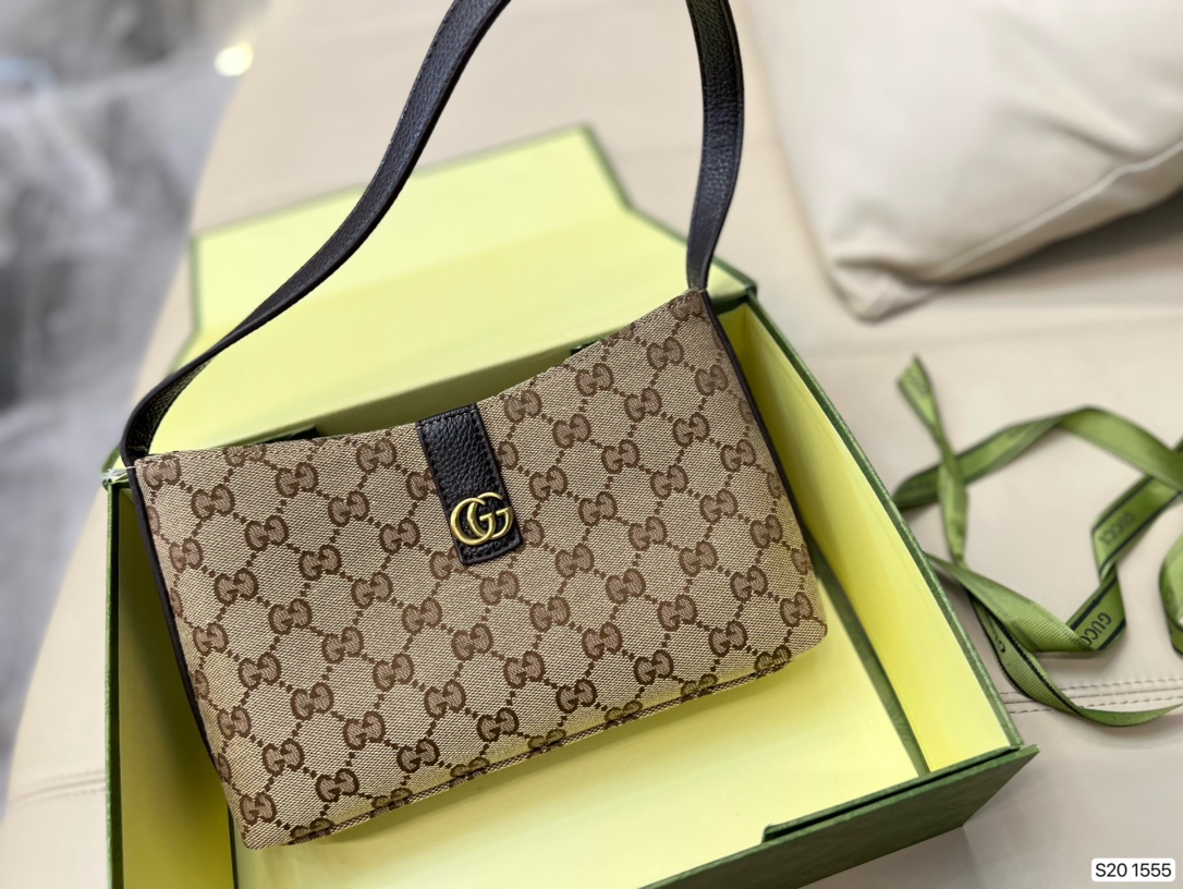 GUCCI 59.99$ CODE 306-6169-R gallery