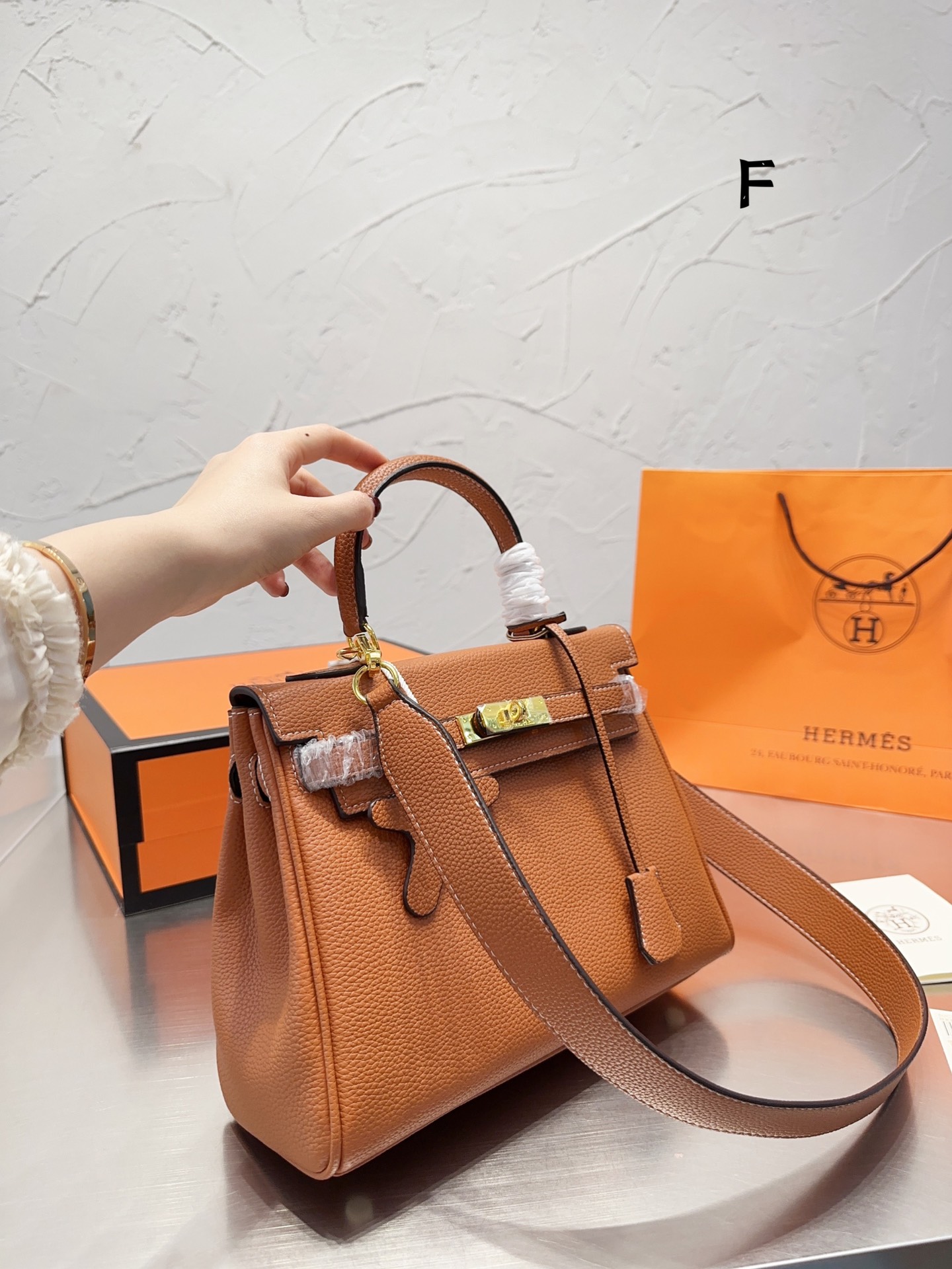 HERMES $75 gallery