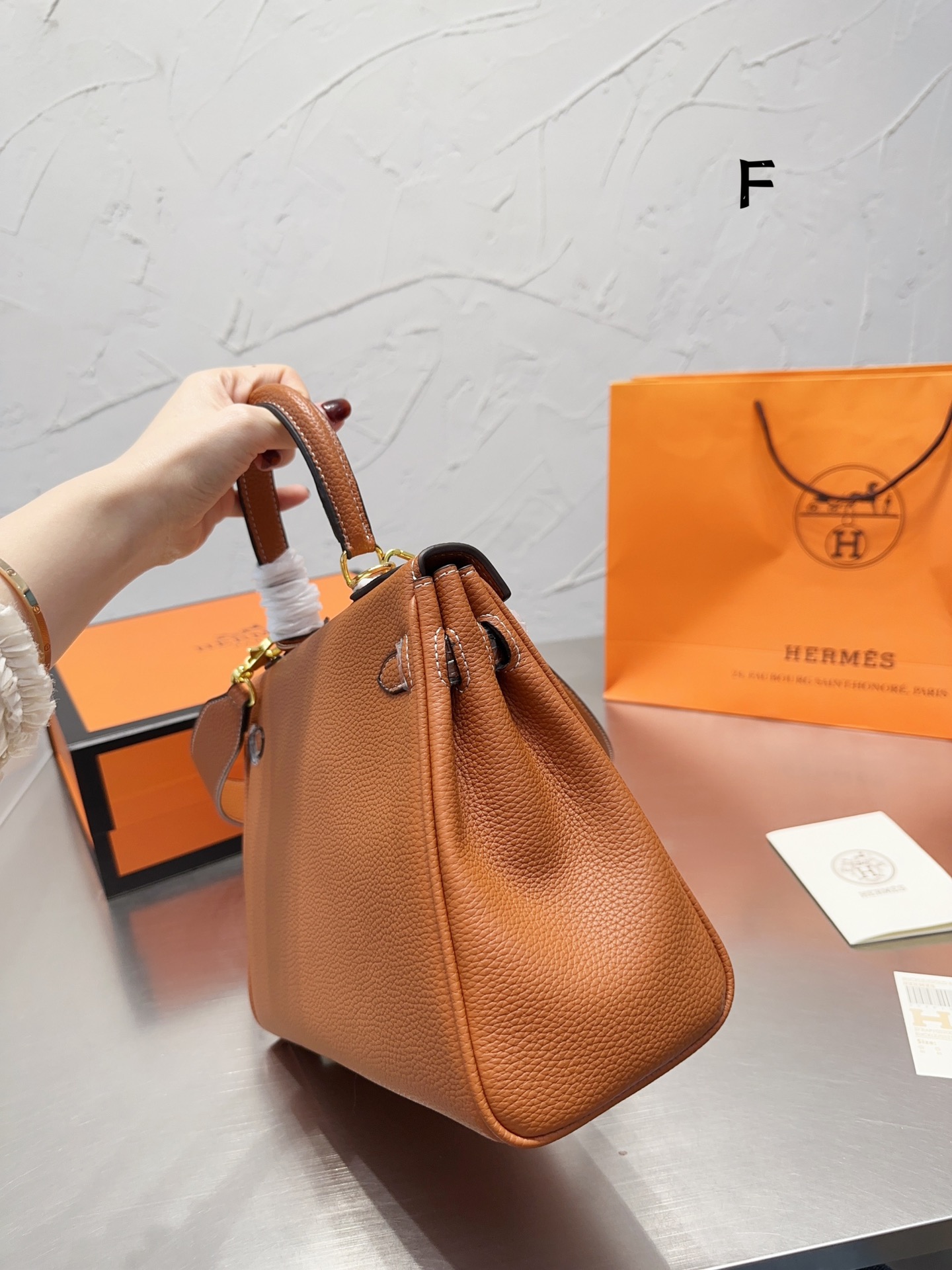 HERMES $75 gallery