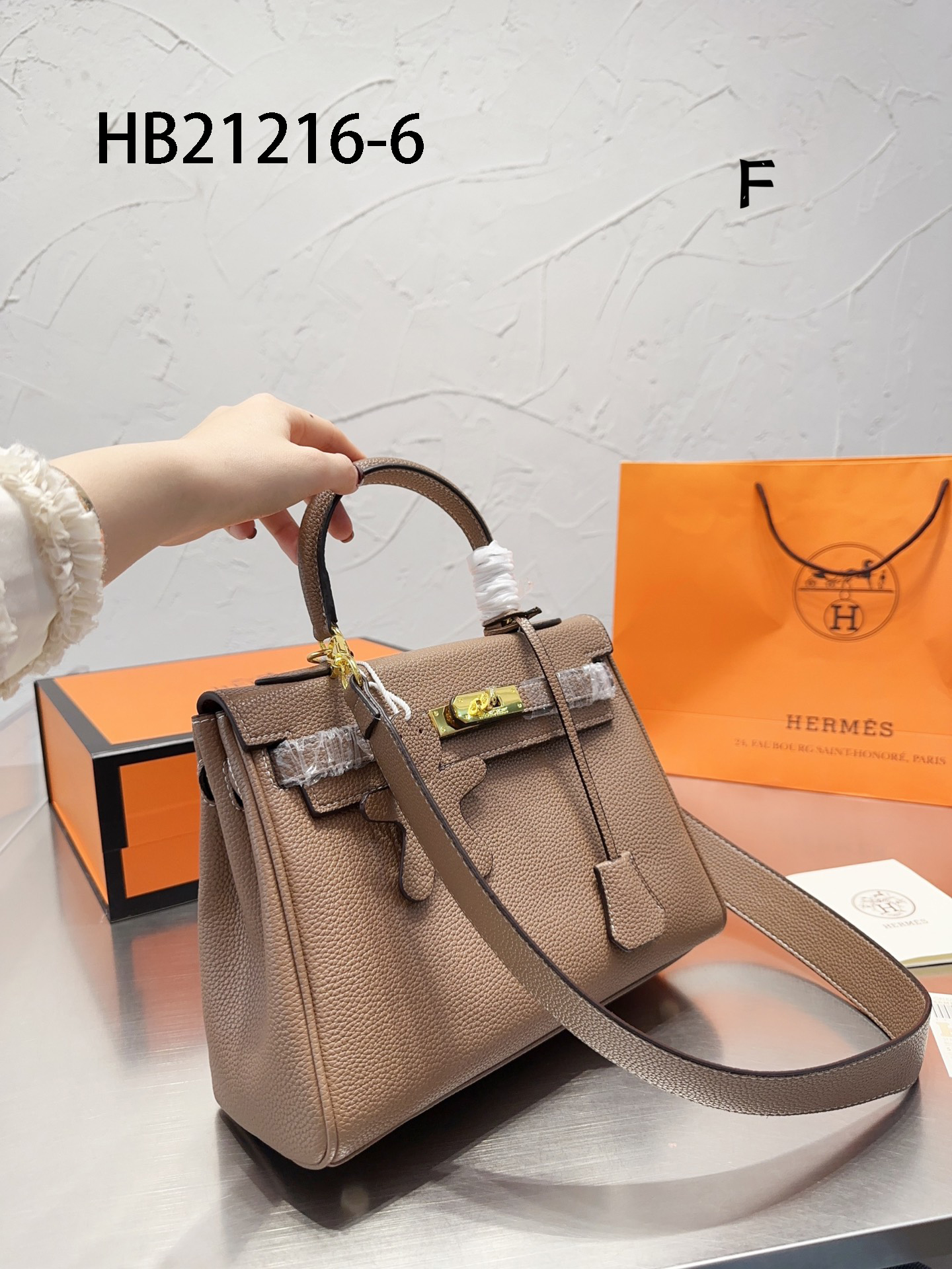 HERMES $75 gallery