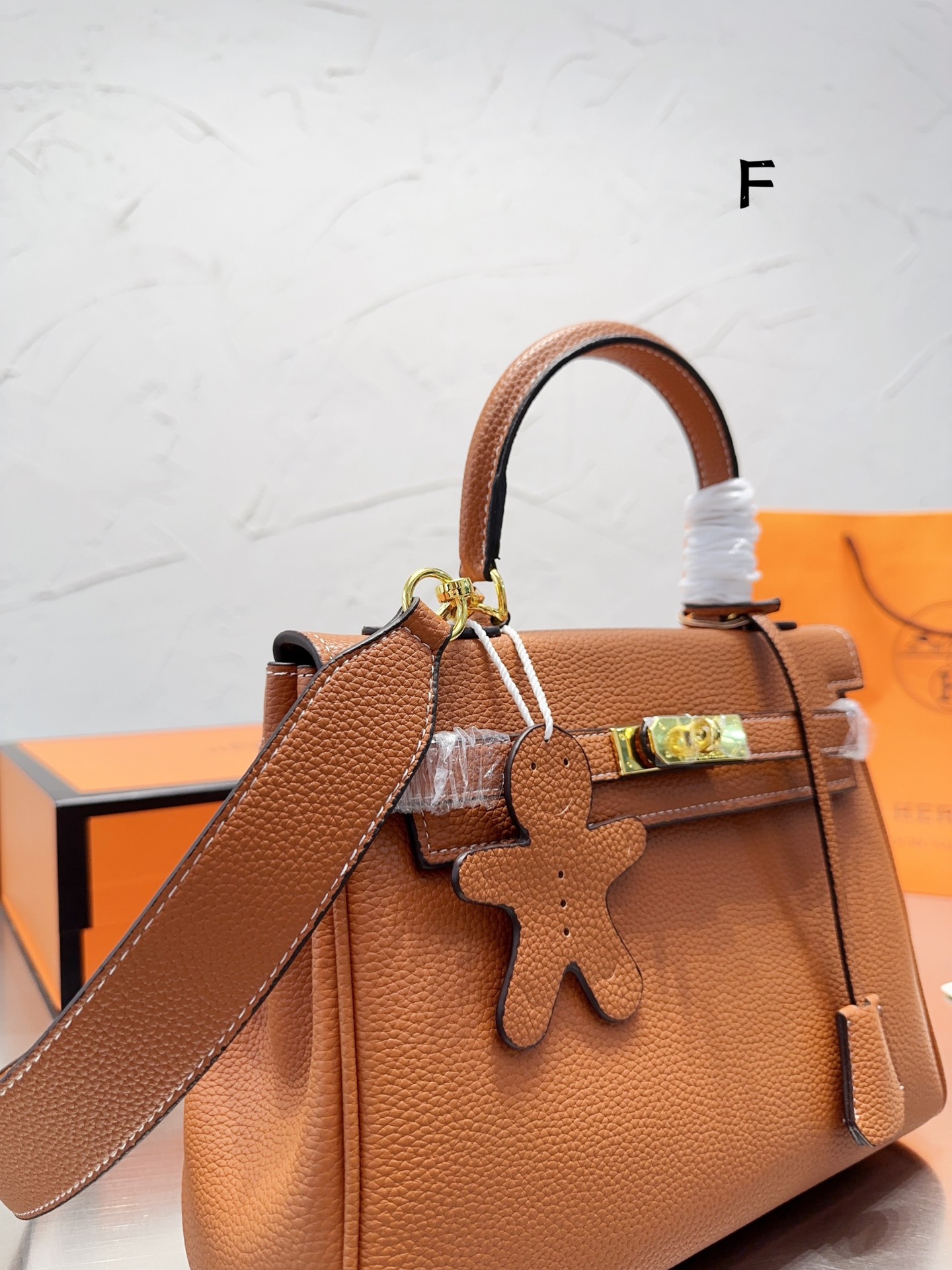 HERMES $75 gallery