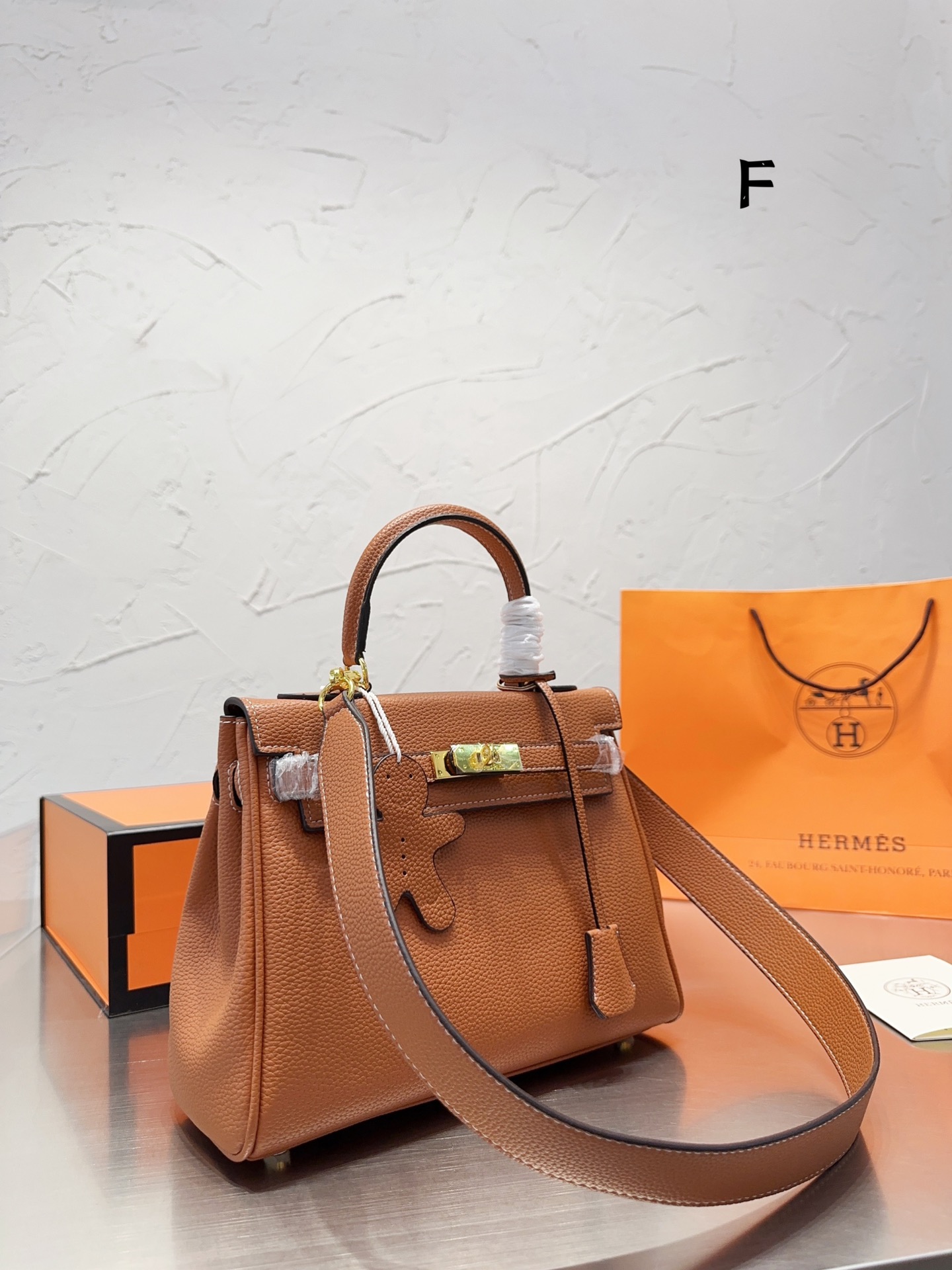 HERMES $75 gallery