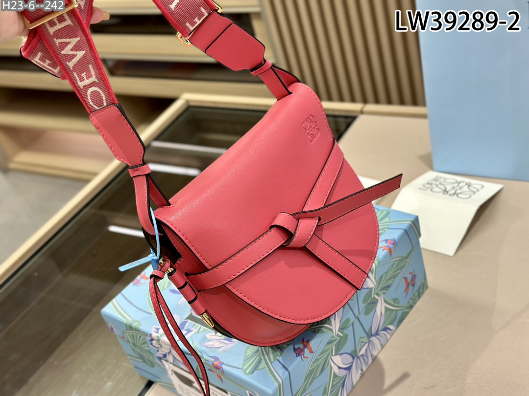 LOEWE $81 gallery