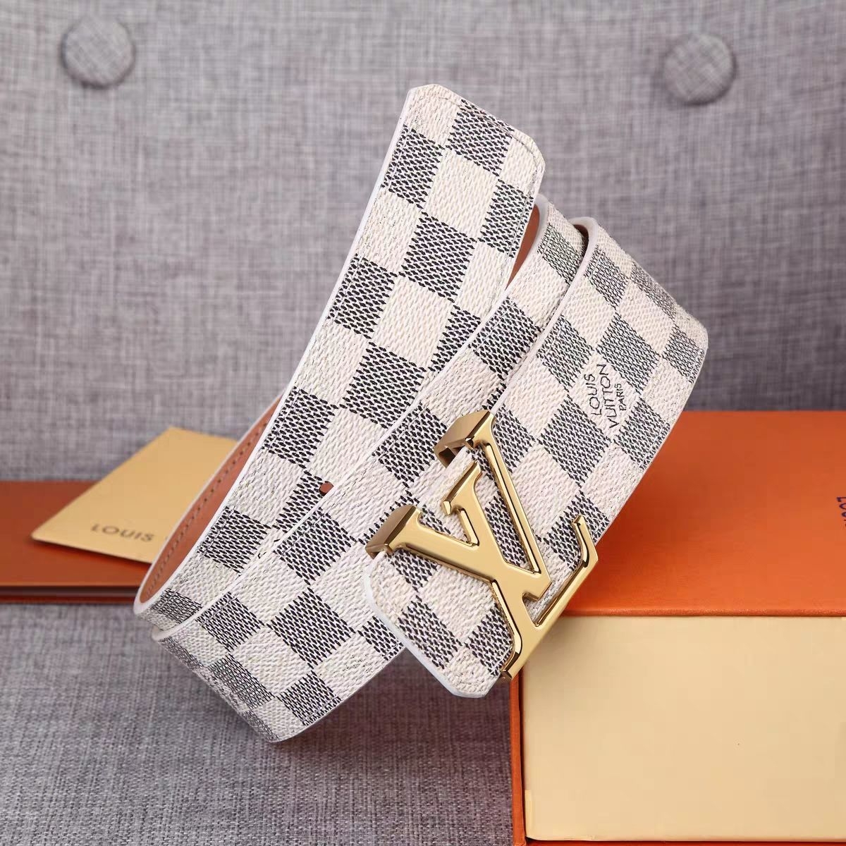 LV 49.99$ code pin-5784-R gallery