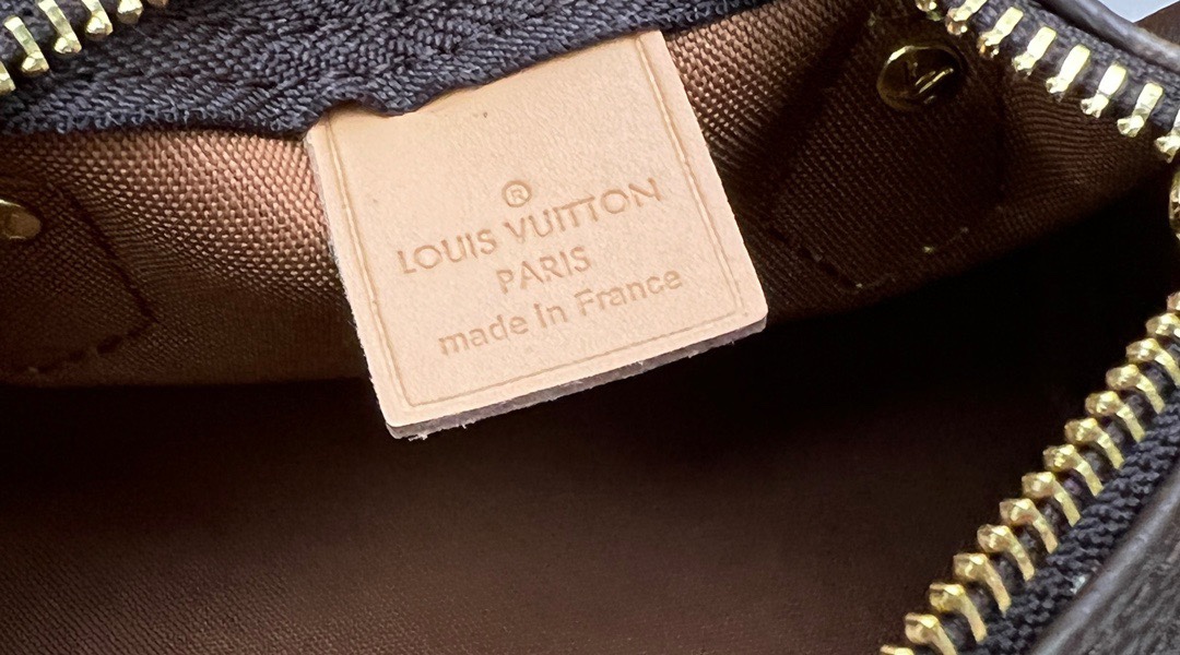 LV $51 gallery